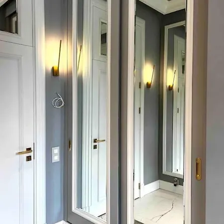 아파트 In The Center Of 리가