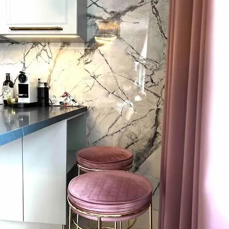 In The Center Of Appartement *